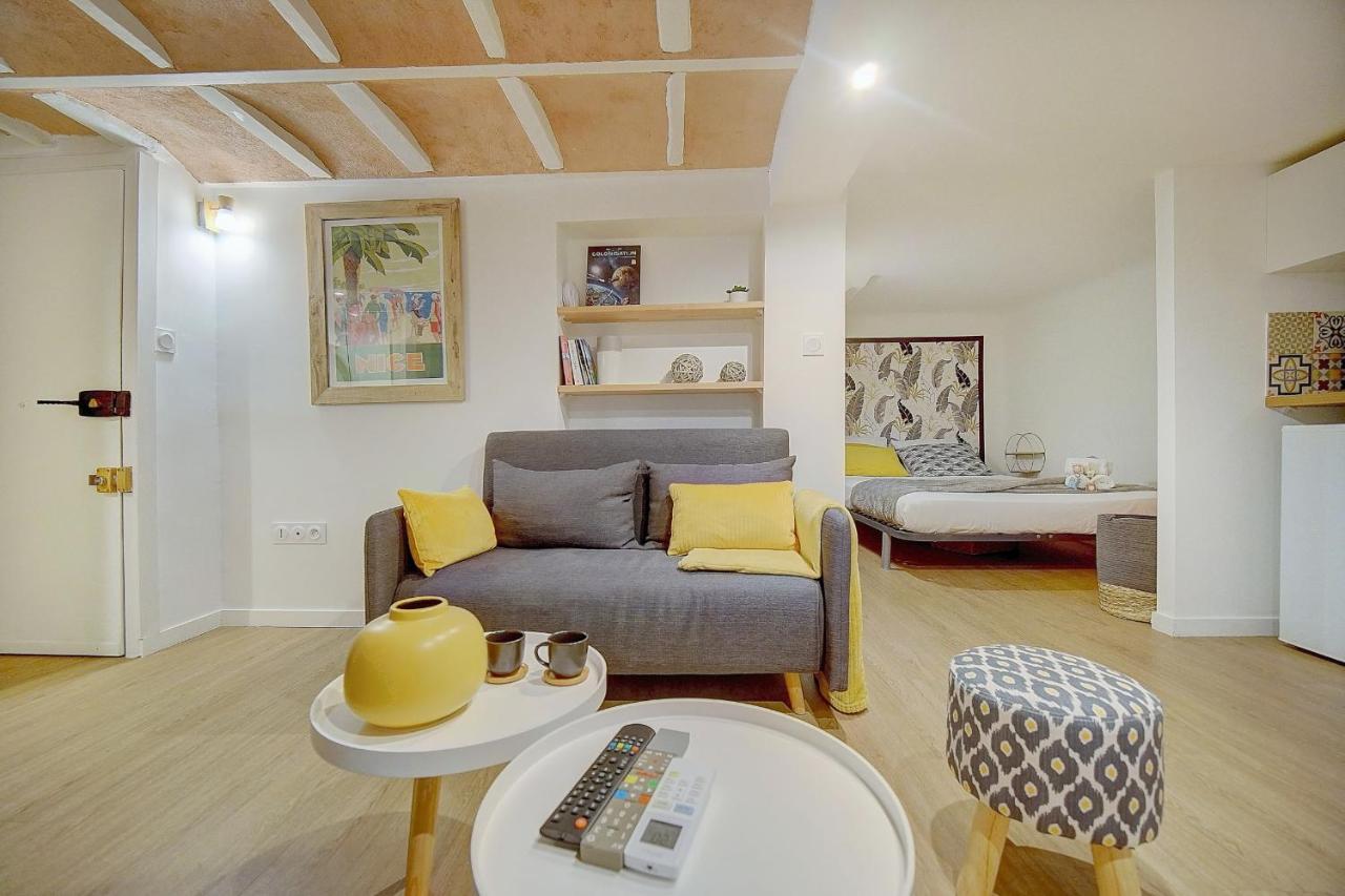 #31 Comfy Place In The Old Town Balcony & Ac 2min To Beach Apartment